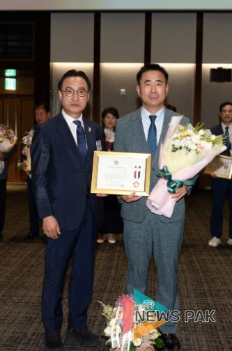 오산시의회 성길용 의장, 대한민국시군자치구의회의장협의회 지방의정봉사상 수상