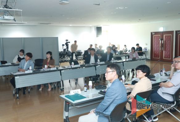 만년제 담수면 정비 최종보고회 전경