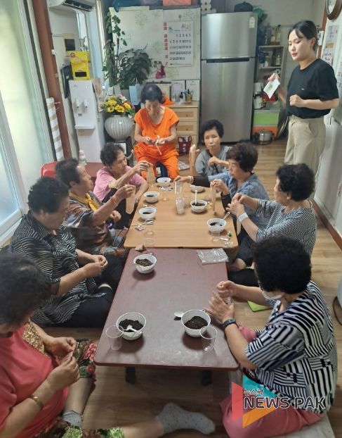 안산시단원보건소, 치매 미술로 예방… 찾아가는 프로그램 운영