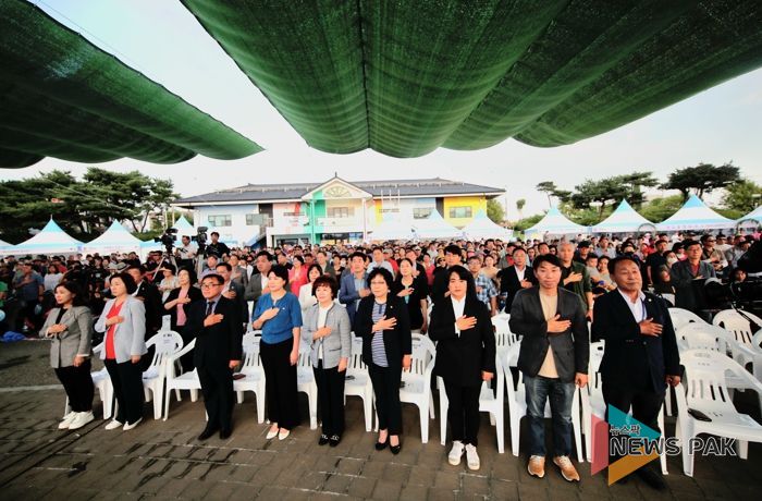 참석자 단체사진