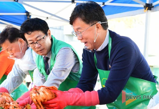 안산시 새마을회, 북한이탈주민과 함께 사랑의 김장 담그기‘훈훈’