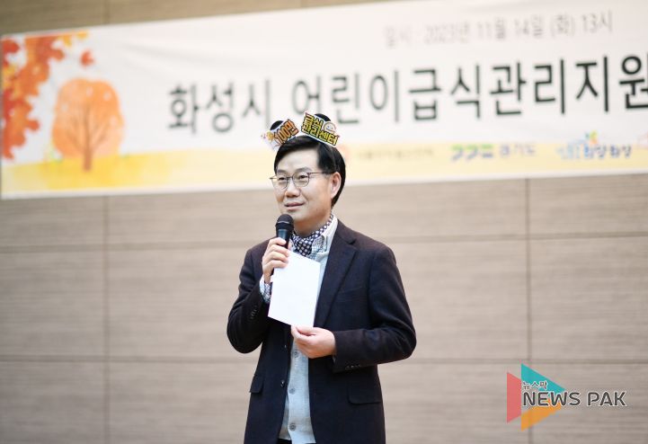 축사하는 이해남 교육복지위원장