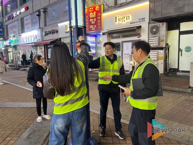 안산시, 상가 밀집지역 불법유동광고물 민관합동 단속 실시
