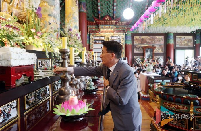 수원특례시의회 김기정 의장, 봉축법요식 참석