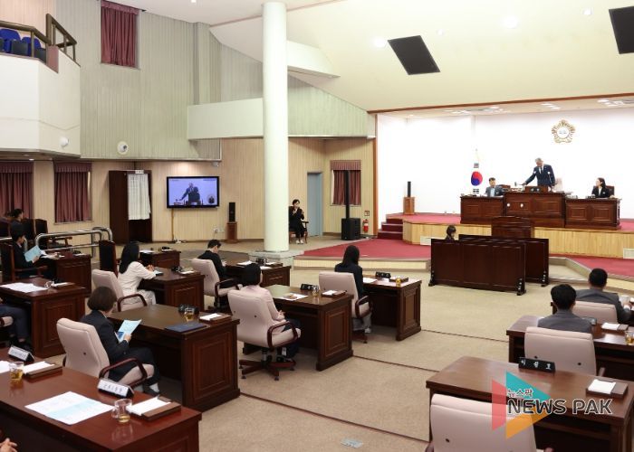 군포시의회는 지난 3일 제274회 정례회를 개회했다. 이번 정례회는 19일까지 운영된다.