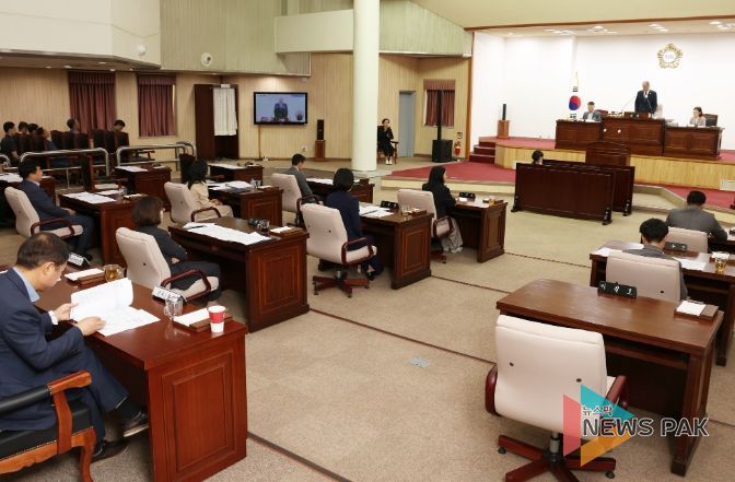 군포시의회 제274회 정례회가 19일 폐회했다. (제2차 본회의 현장)