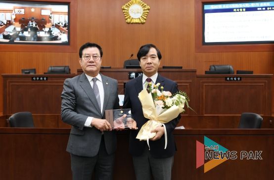 제287회 오산시의회 임시회 명예의장으로 강성영 한신대학교 총장 위촉