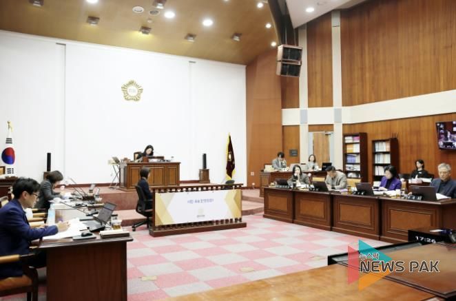 군포시의회 제277회 임시회, ‘2025 군포시 주요업무보고’ 청취 현장. (행정복지위원회)