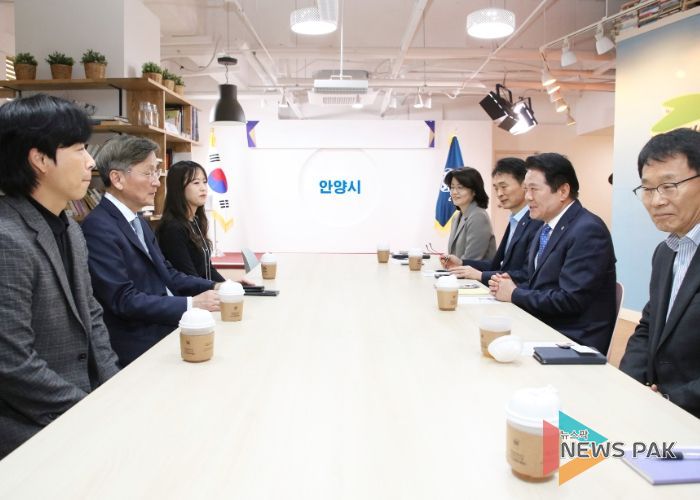 레이저 기술 선도기업 ㈜이오테크닉스, FC안양에 5천만원 기부