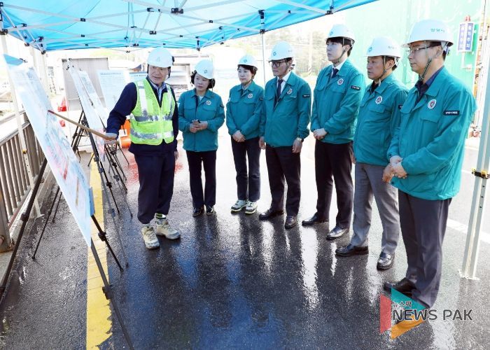 안양시의회 도시건설위원회, 수암천 정비사업 및 동탄~인덕원 복선전철 1공구 현장 방문