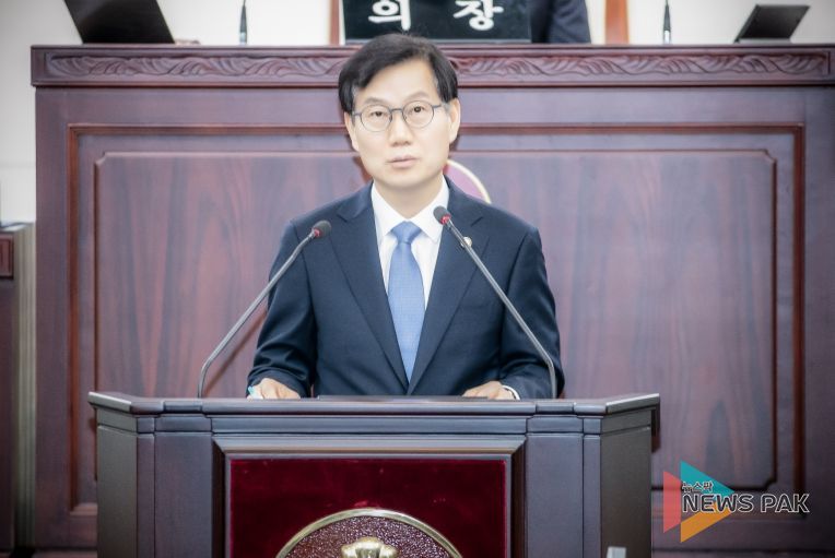 5분 자유발언중인 이해남 의원 사진