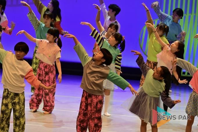 제2회 꿈의 무용단 아토 2024 정기공연 소풍 장면