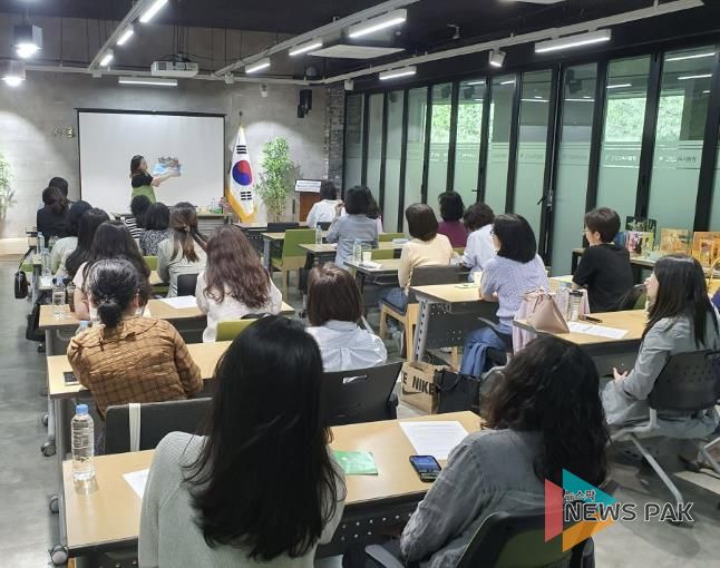고양교육지원청, 학교도서관 전시 연수로 창의적 독서문화 지원