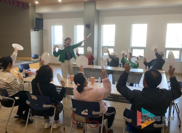 오산시정신건강복지센터, 오산노인대학서 자살예방교육 및 생명사랑 캠페인 실시