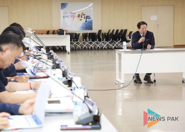 안양시는 9일 시청 상황실에서 농수산물도매시장 시설현대화사업 타당성 조사 용역 착수보고회를 개최했다