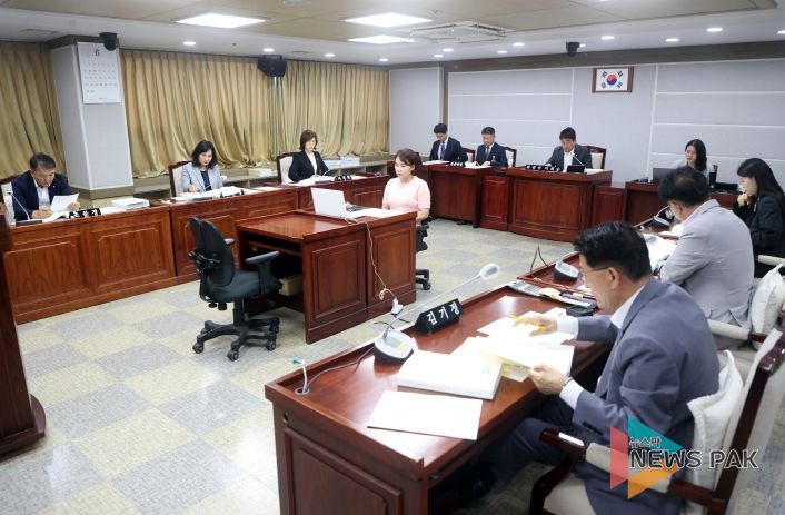 보건복지위원회 안건 심사