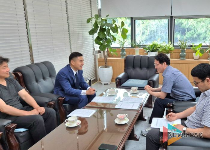 의왕시의회 한채훈 의원, 경기중소벤처기업청장 만나 경제정책 자문