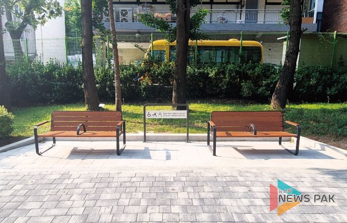 명학공원 새 단장 벤치