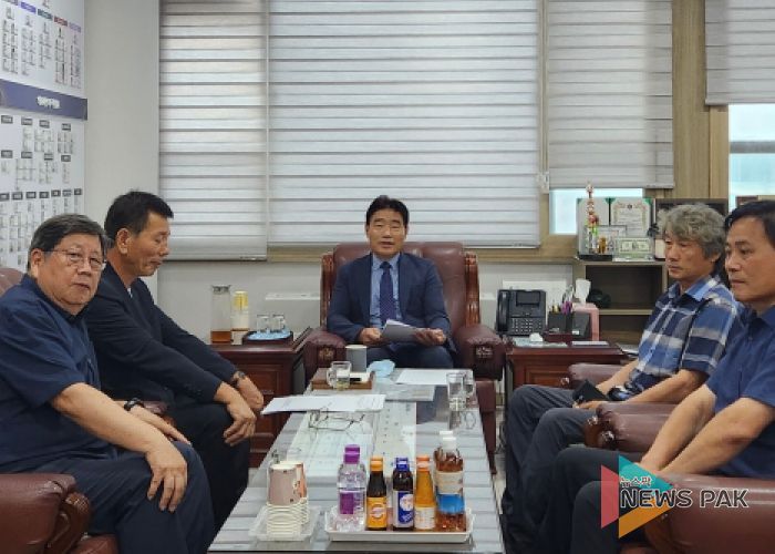 고양특례시의회 김운남 의장, 농업 현안 청취...도농복합도시 미래 농정 논의