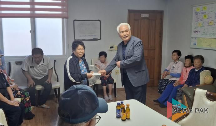 안성시 보개면 이장단협의회, 화재 피해 가정에 성금 100만원 전달