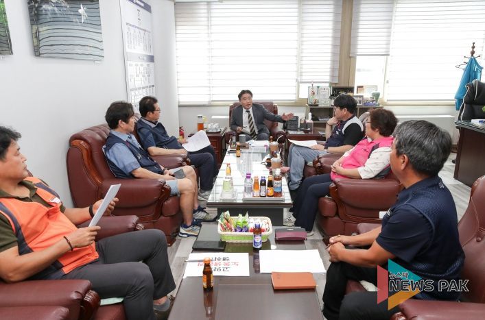 고양특례시의회 김운남 의장, 민주노총 고양파주지부와 현안 소통