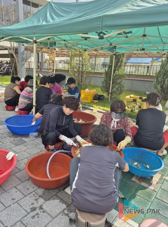 평택시 오성면 자원봉사 나눔센터, 깍두기 나눔 봉사 진행