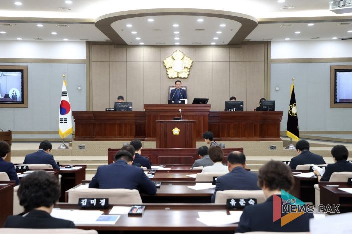 제395회 임시회 개회 참석