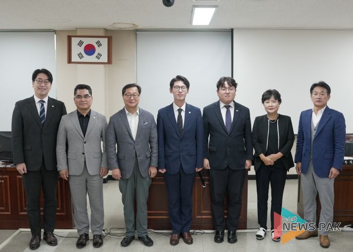 안양시의회 총무경제위원회, 중국 웨이팡시‧안양시 방문하여 도시 간 우호협력 강화 추진