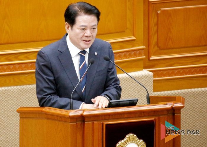 제307회 안양시의회 제2차 정례회에서 최대호 안양시장이 시정연설을 하고 있다