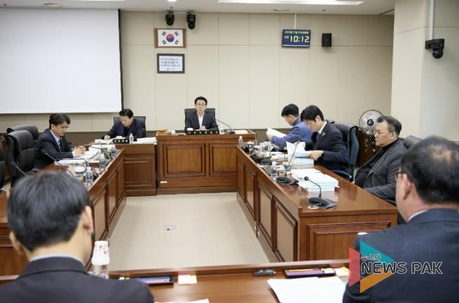 용인특례시의회 도시건설위원회, 행정사무감사 5일차-처인구청, 기흥구청, 수지구청 행정사무감사 실시