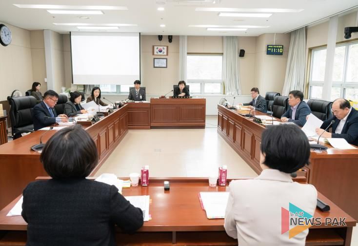 용인특례시의회 문화복지위원회, 행정사무감사 8일차-3개 구 보건소 대상…심폐소생술·정신건강·감염병·모자보건 등 시민 건강 안전망 전반 점검