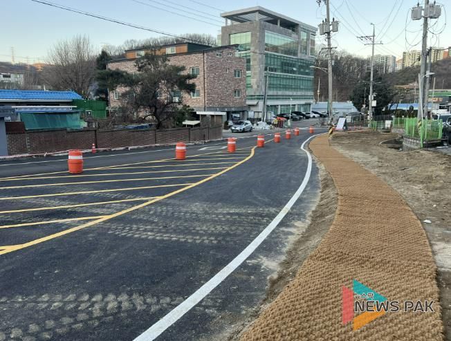 용인특례시는 고기교~고기초 후문을 잇는 도로를 확장·정비했다고 밝혔다.