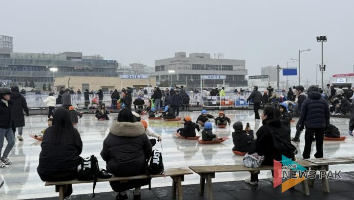 시흥도시공사, 거북섬 스케이트장 20일 정식 개장으로 방문객 인산인해