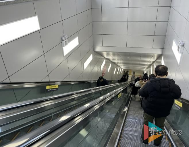 GTX-A 킨텍스역 이용객들(사진 제공=고양시 소셜기자단)