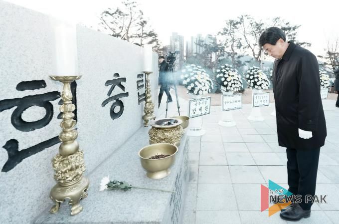 광주시, 2026년 병오년 새해맞이 현충탑 참배…순국선열 희생정신 기려