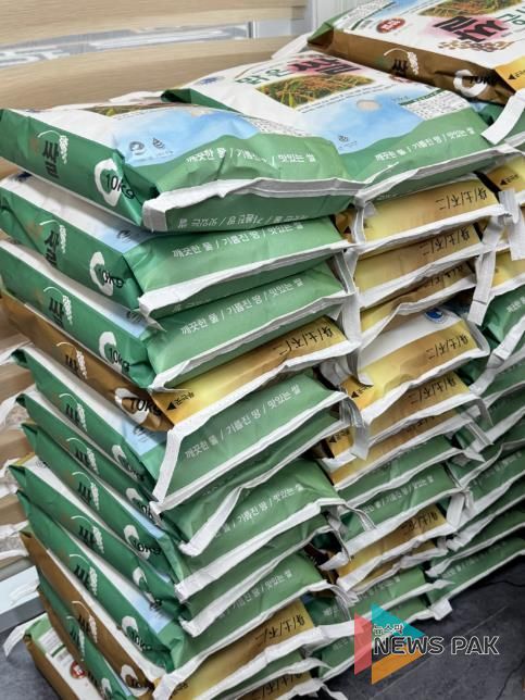 이름 없이 전해진 15년의 온기, 평택시 오성면에 쌀 50포 전달