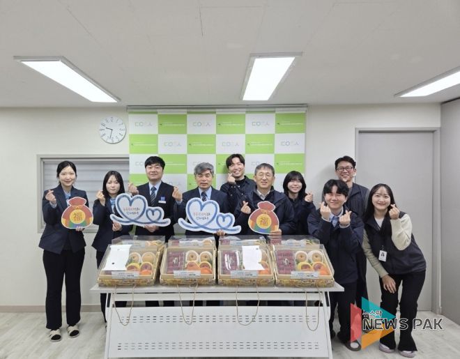 한국철도공사 능곡관리역 후원물품 전달식 기념촬영