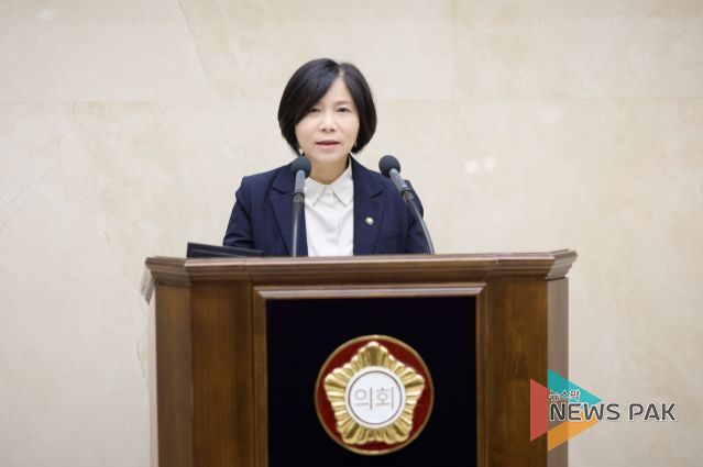 신현녀 의원이 11일 열린 제300회 임시회 제2차 본회의에서 5분 자유발언을 하고있다.