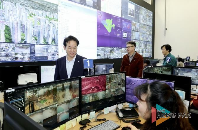 도시전반을 한 눈에 관리하는 통합관제 기능을 갖춘 고양스마트시티센터