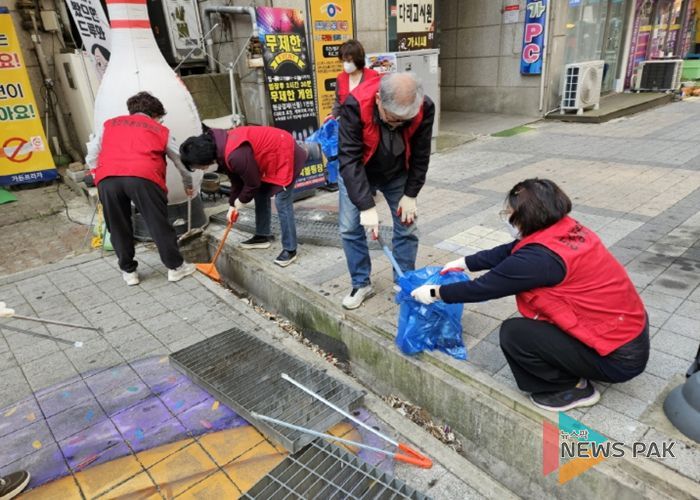고양시 중산1동, 봄맞이‘쓱싹쓱싹 클린업’마을 대청소 실시