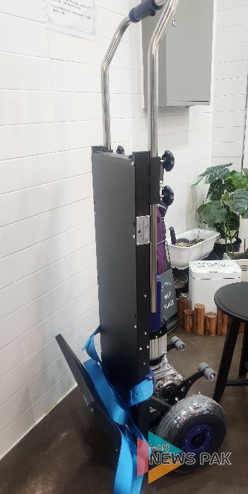 재)광명시자원봉사센터, 지역사회 음식나눔 활성화를 위한 채움부엌에 구름산도당굿보존회 무릉도원, 전동 이동 카트 제공